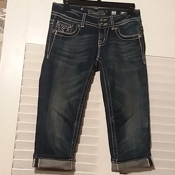 NWoT☆ MISS ME Capris - Picture 1 of 5